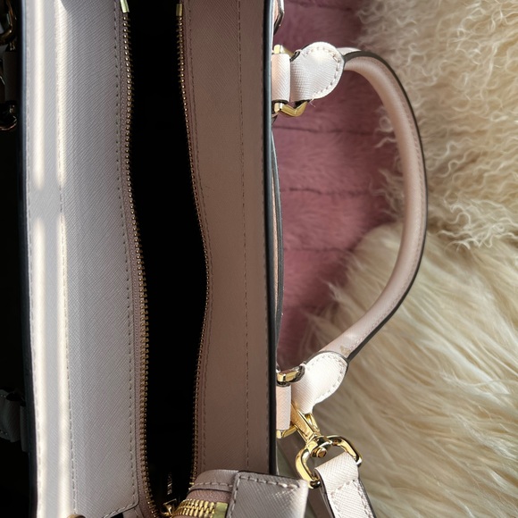 Michael Kors purse - Picture 7 of 9